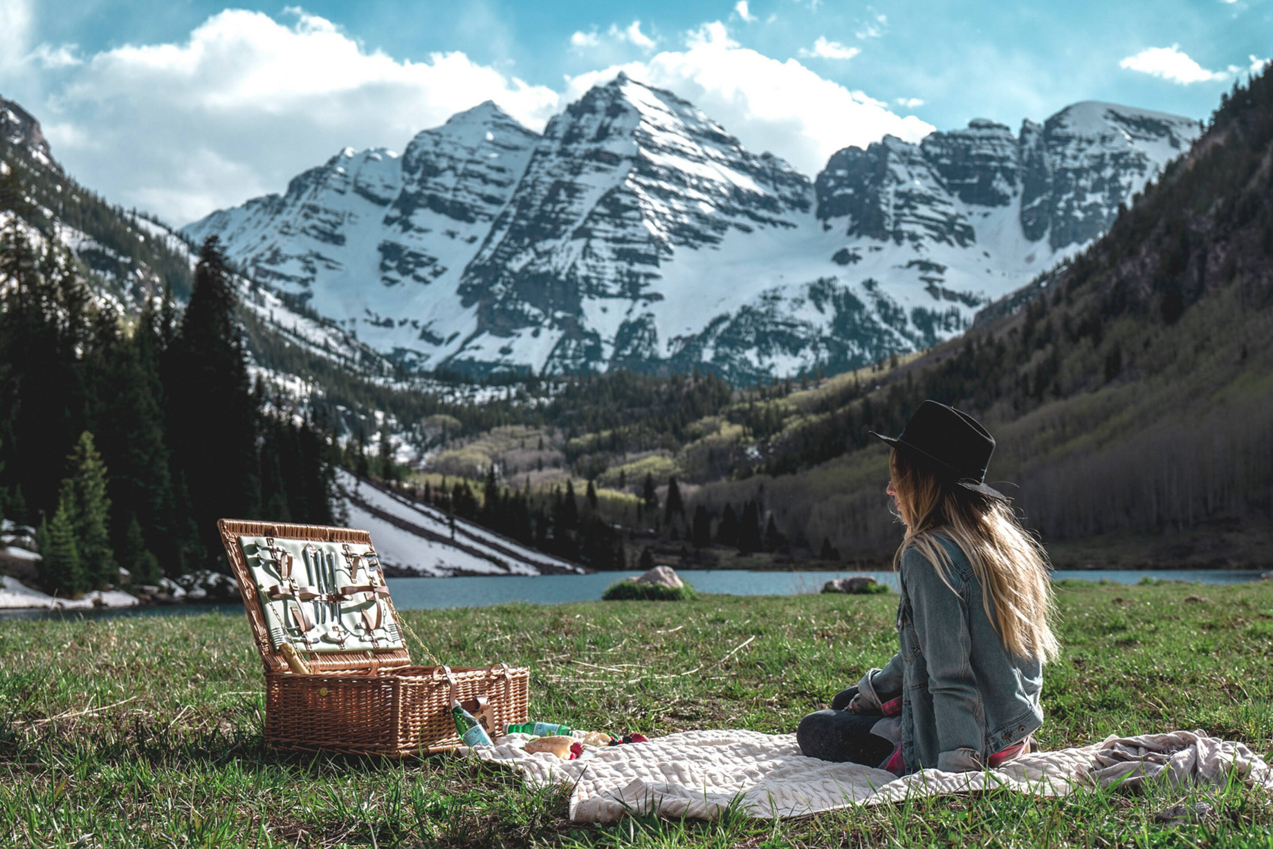 The St. Regis Aspen Resort - Aspen, CO, USA - Aspen Mountain Picnic