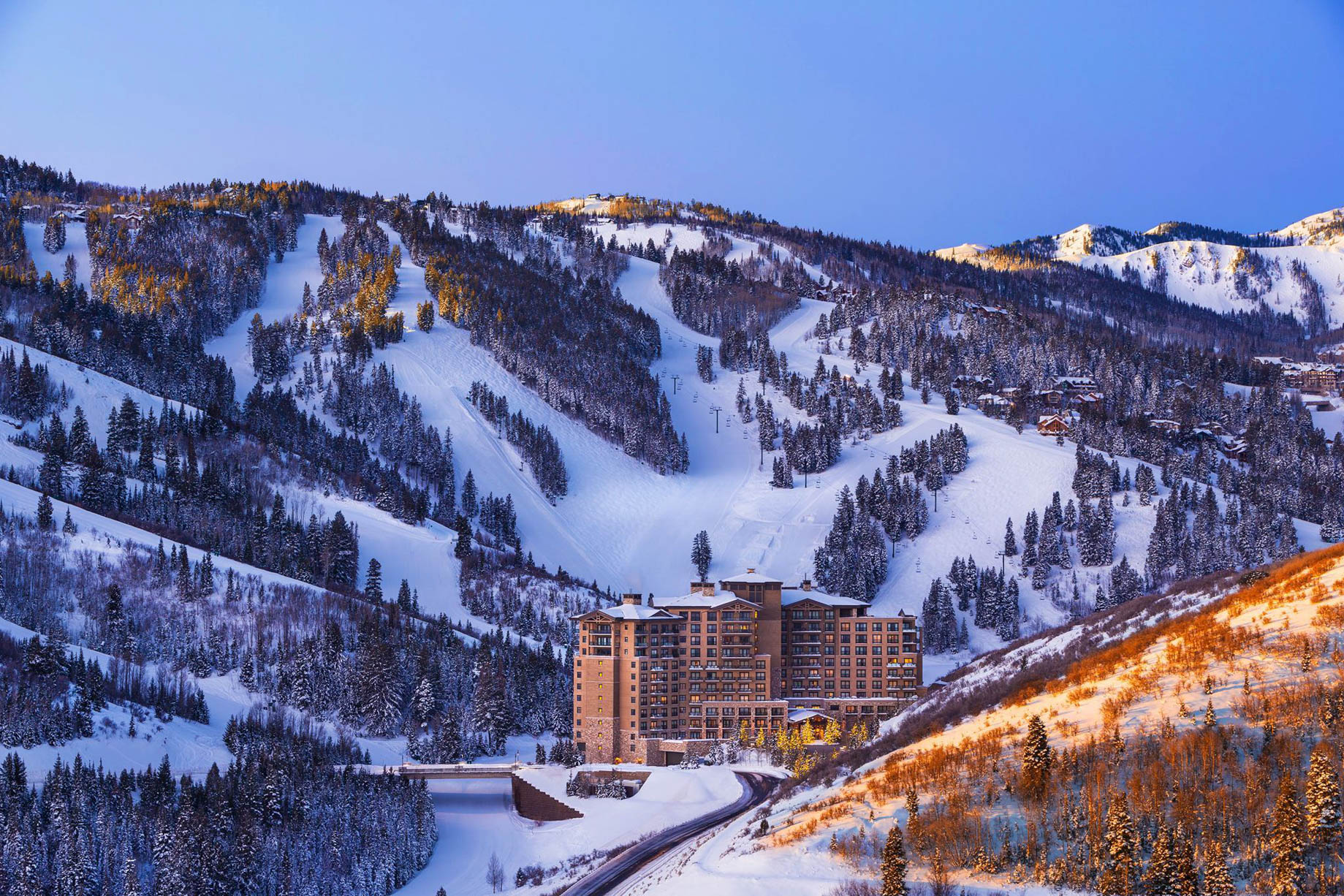 The St. Regis Deer Valley Resort - Park City, UT, USA - Resort Winter Valley View