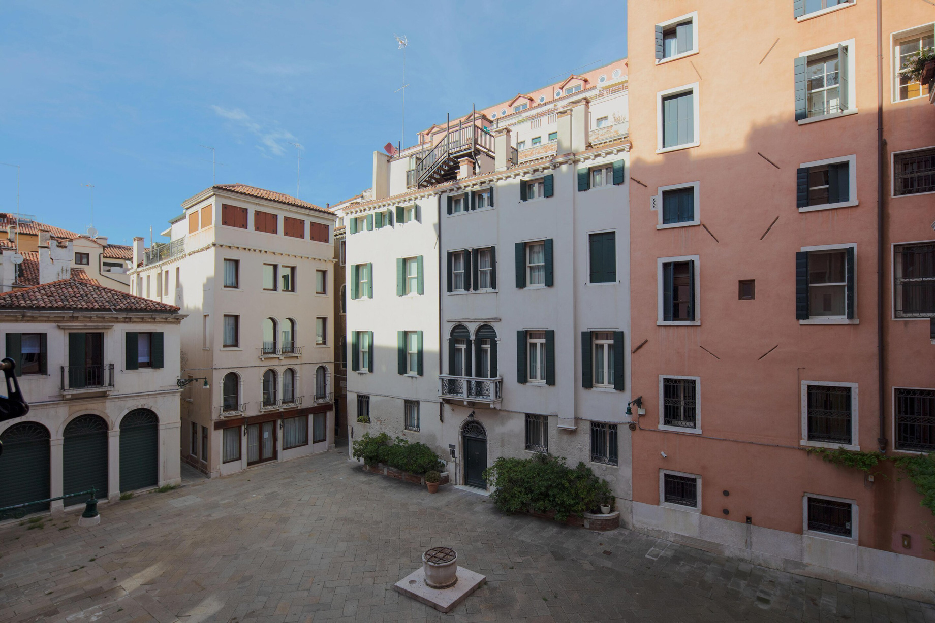 The St. Regis Venice Hotel – Venice, Italy – St. Regis Suite Courtyard View