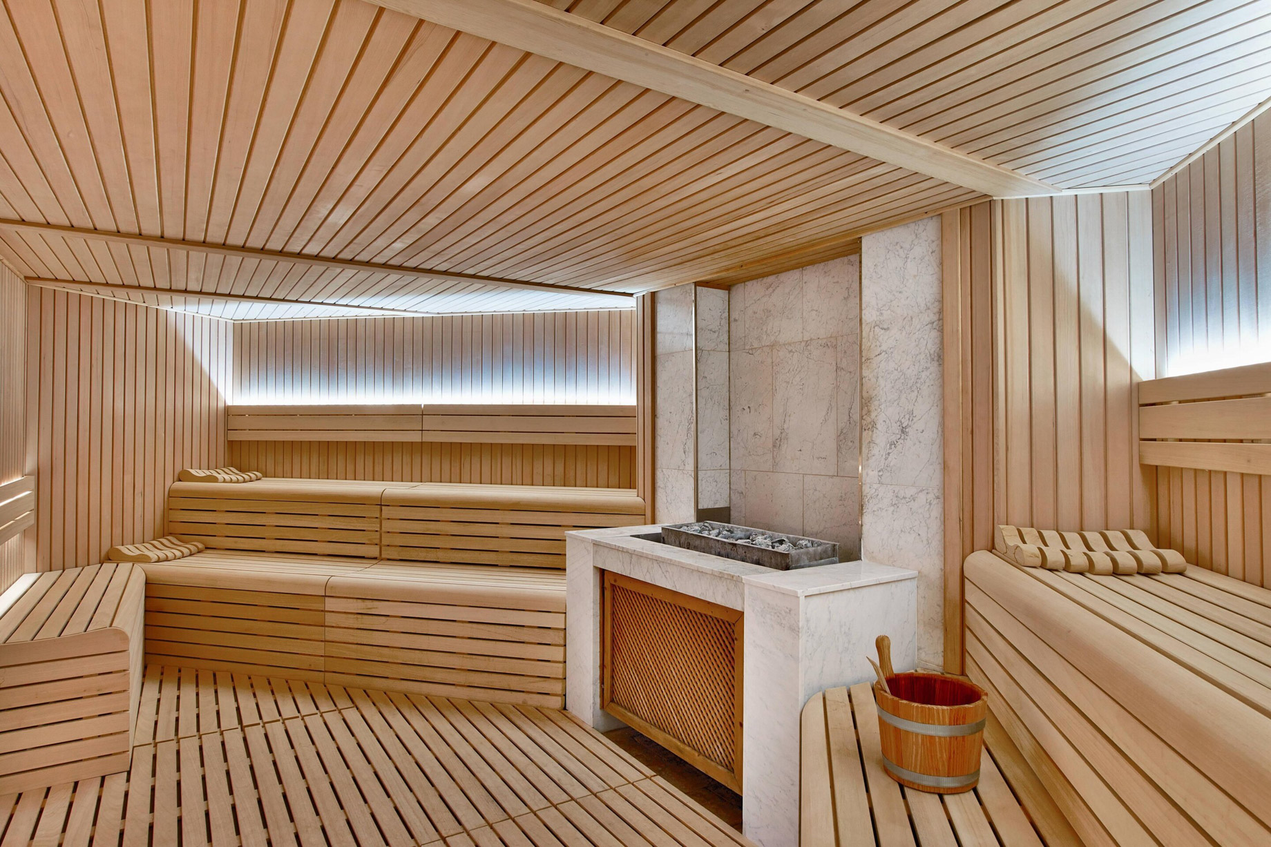 The St. Regis Mardavall Mallorca Resort - Palma de Mallorca, Spain - Spa Sauna