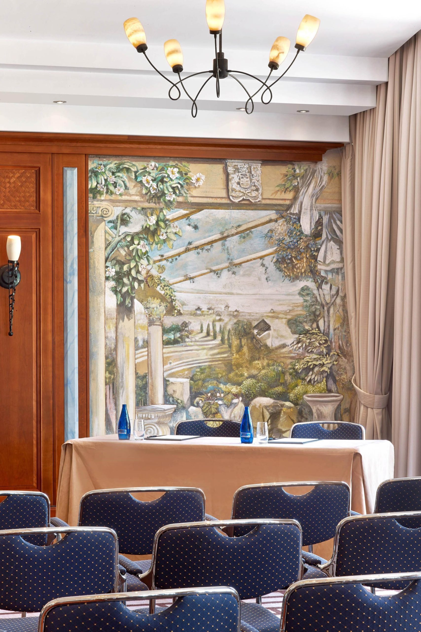 The St. Regis Mardavall Mallorca Resort – Palma de Mallorca, Spain – Ponent Decor