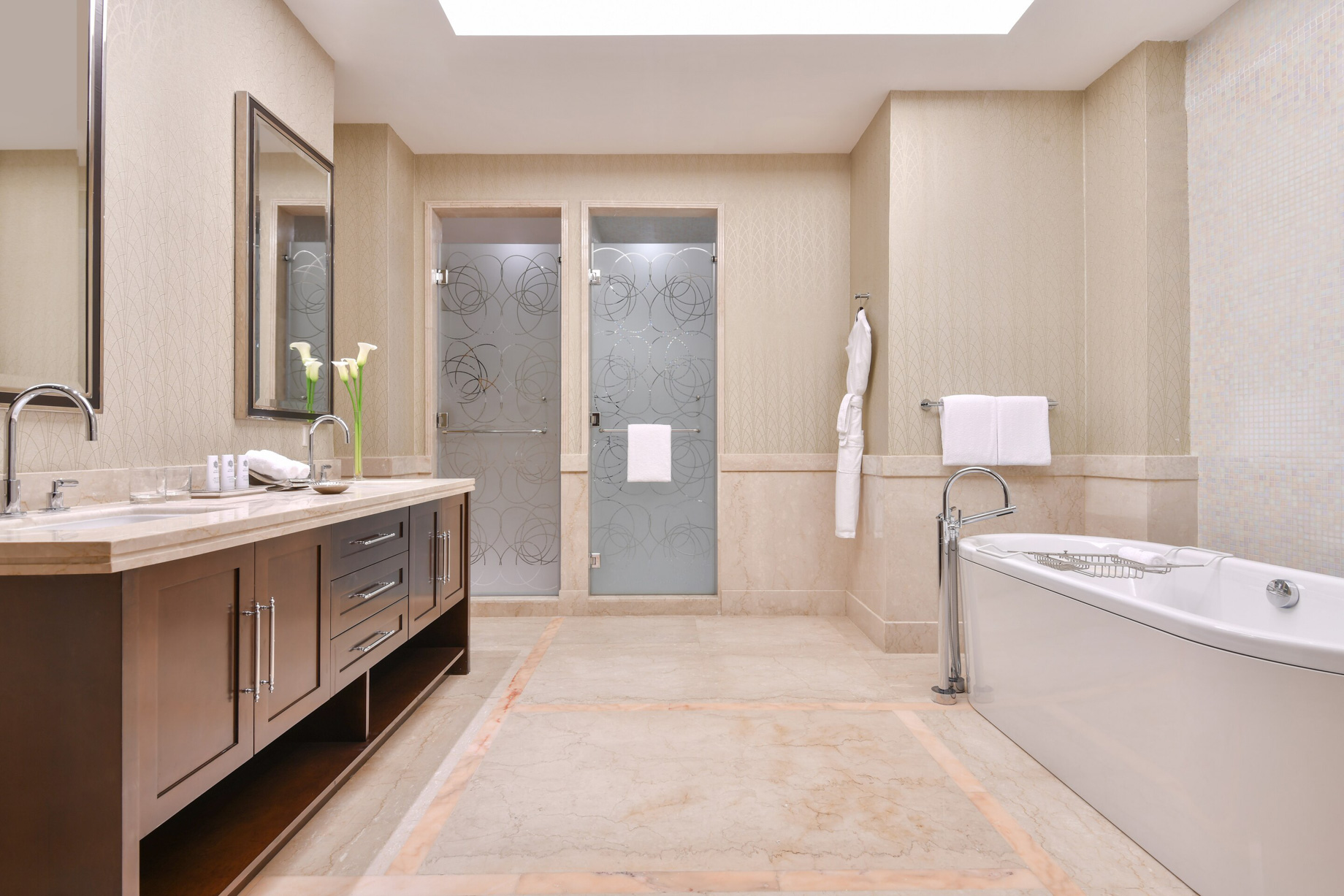 The St. Regis Doha Hotel – Doha, Qatar – Presidential Suite Bathroom