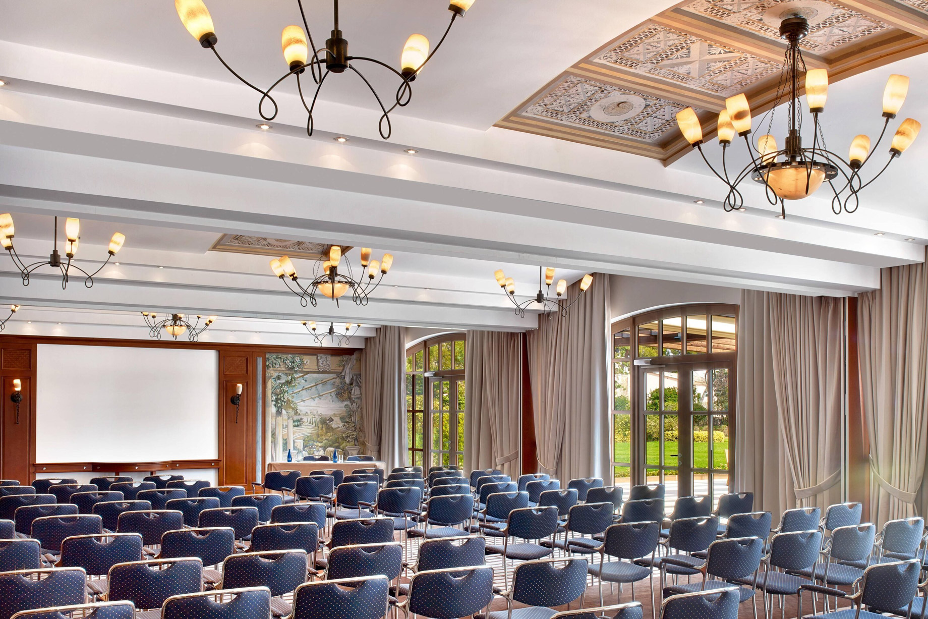 The St. Regis Mardavall Mallorca Resort - Palma de Mallorca, Spain - Ponent Meeting Room