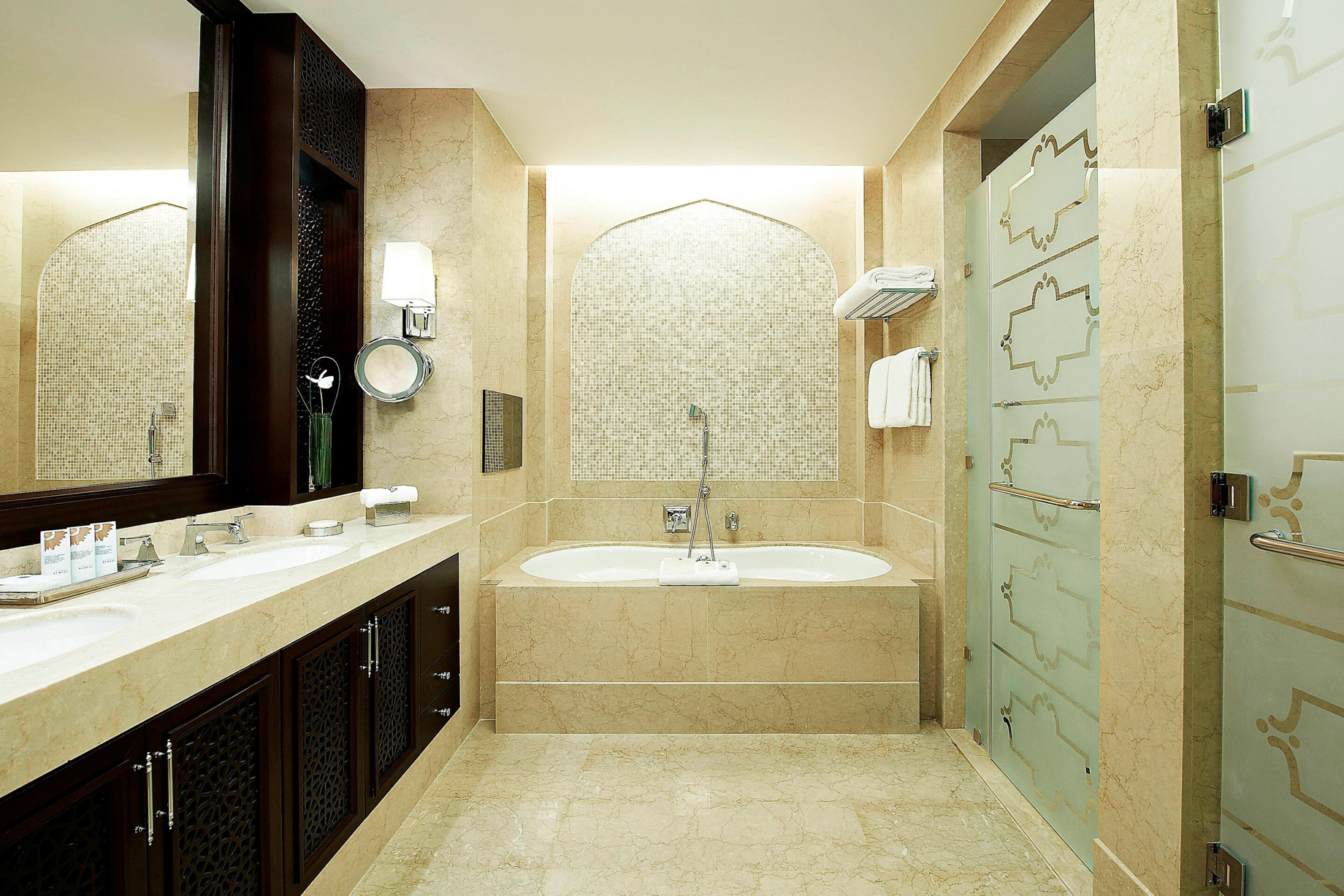 The St. Regis Doha Hotel – Doha, Qatar – John Jacob Astor Suite Bathroom