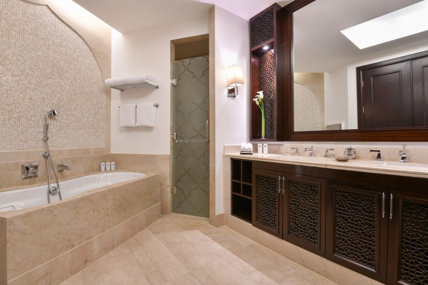 The St. Regis Doha Hotel - Doha, Qatar - St. Regis Suite Bathroom