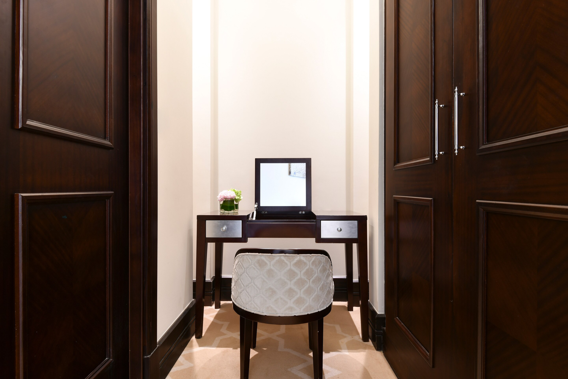 The St. Regis Doha Hotel – Doha, Qatar – St. Regis Suite With Terrace Dresser Area
