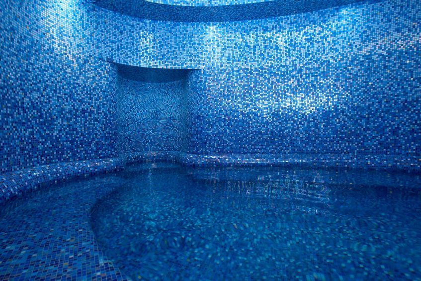 The St. Regis Doha Hotel - Doha, Qatar - Remede Spa Pool