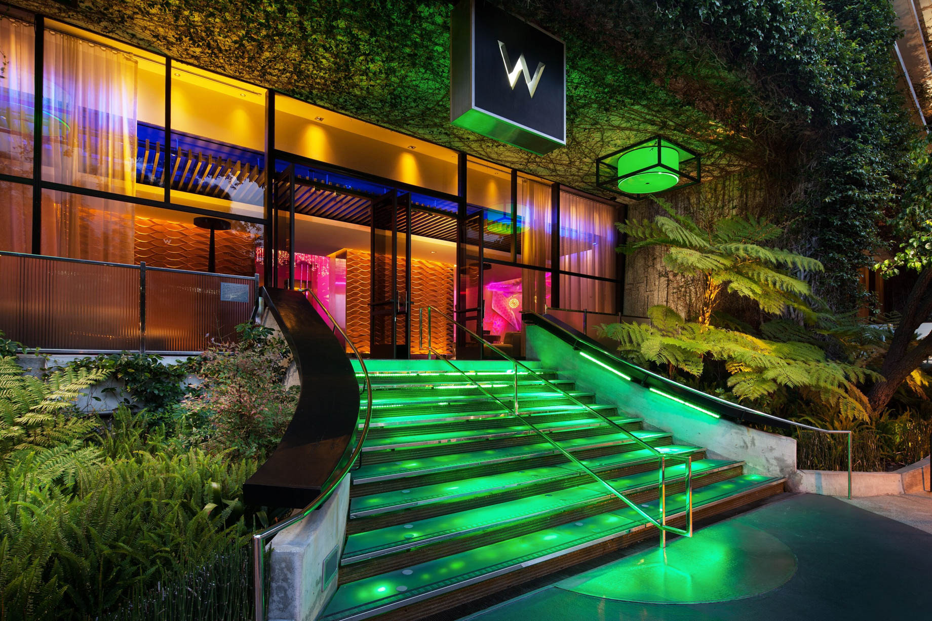 W Los Angeles West Beverly Hills Hotel - Los Angeles, CA, USA - Hotel Exterior Entrance
