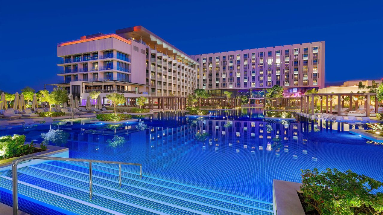 W Muscat Resort - Muscat, Oman - Exterior Swimming Pool Night