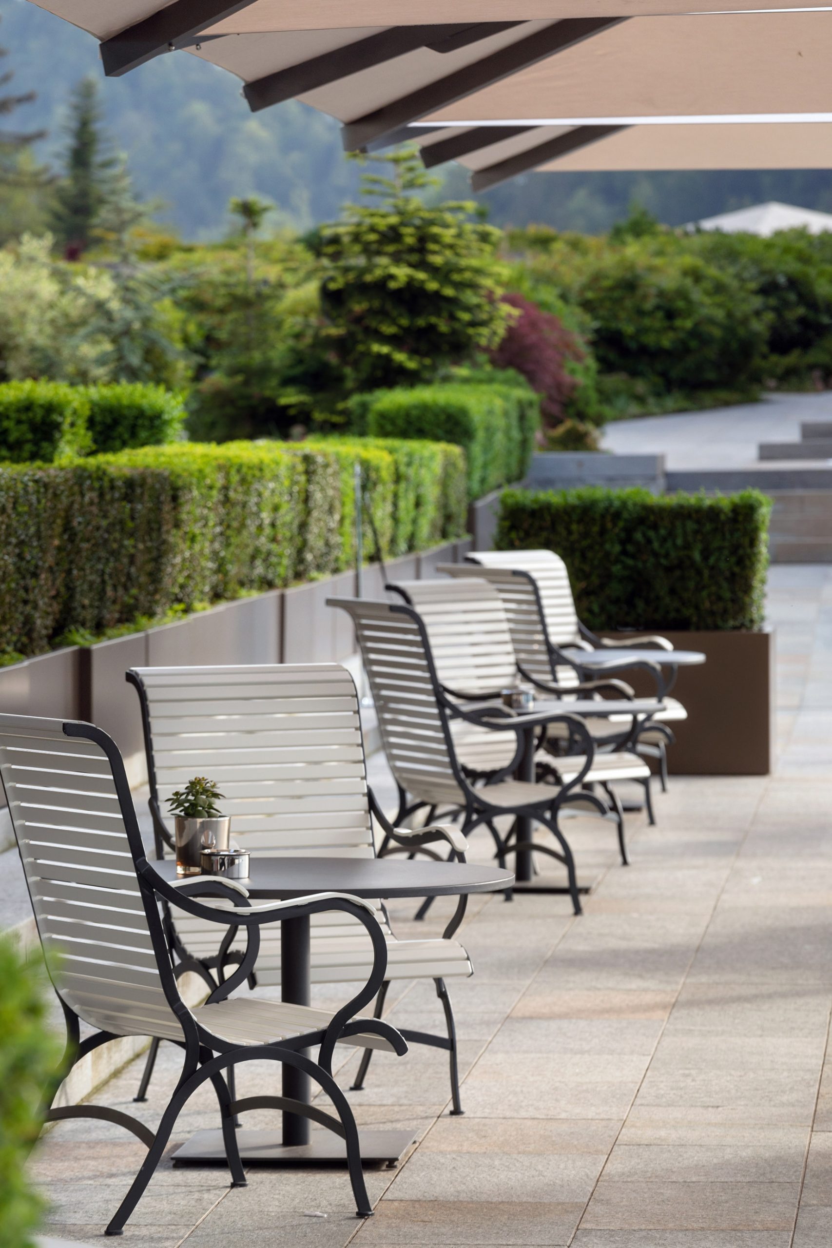 Palace Hotel - Burgenstock Hotels & Resort - Obburgen, Switzerland - Terrace