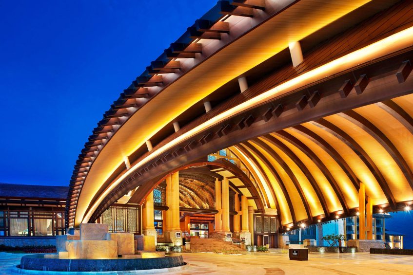 The St. Regis Sanya Yalong Bay Resort - Hainan, China - Resort Entrance