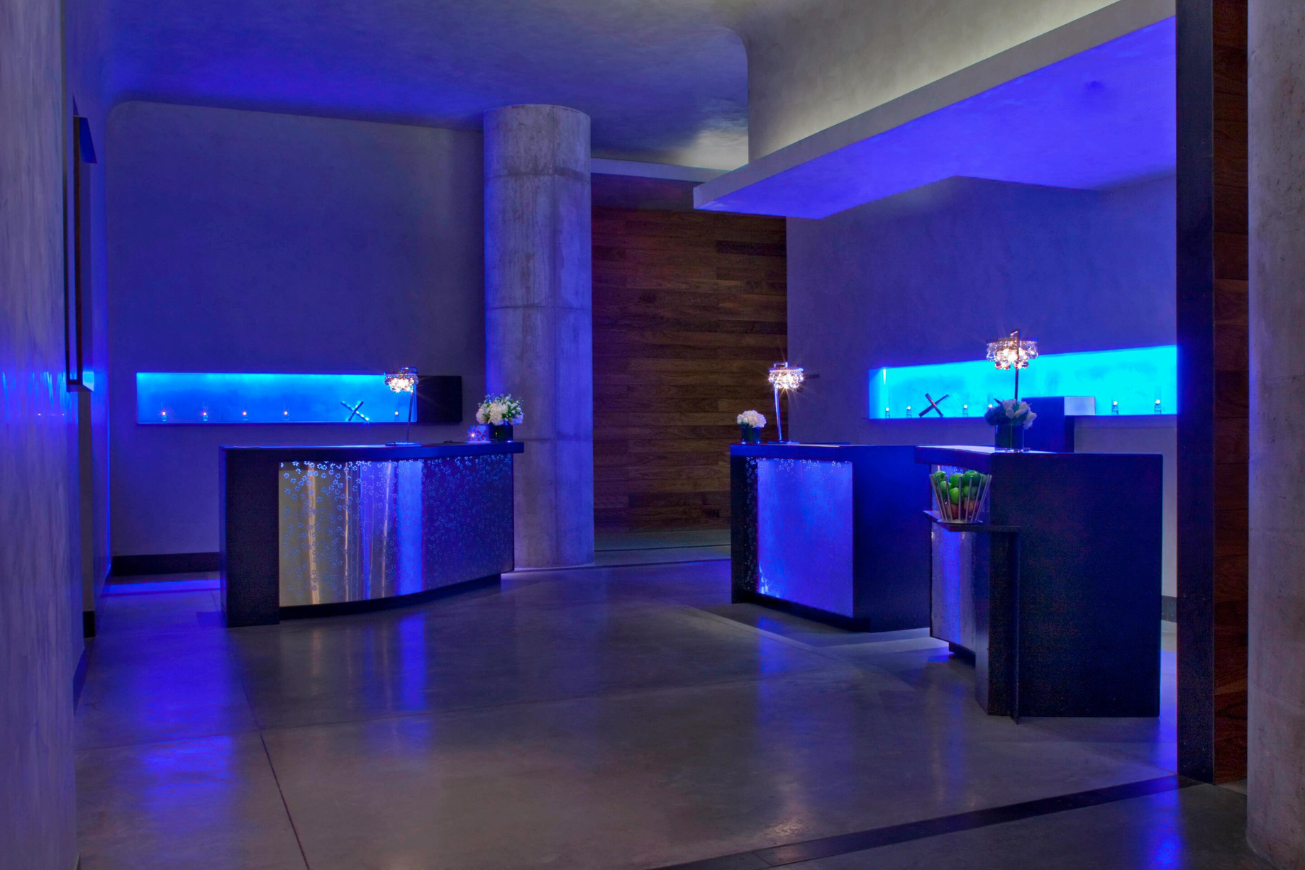 W Austin Hotel – Austin, TX, USA – Lobby Welcome Desk Foyer