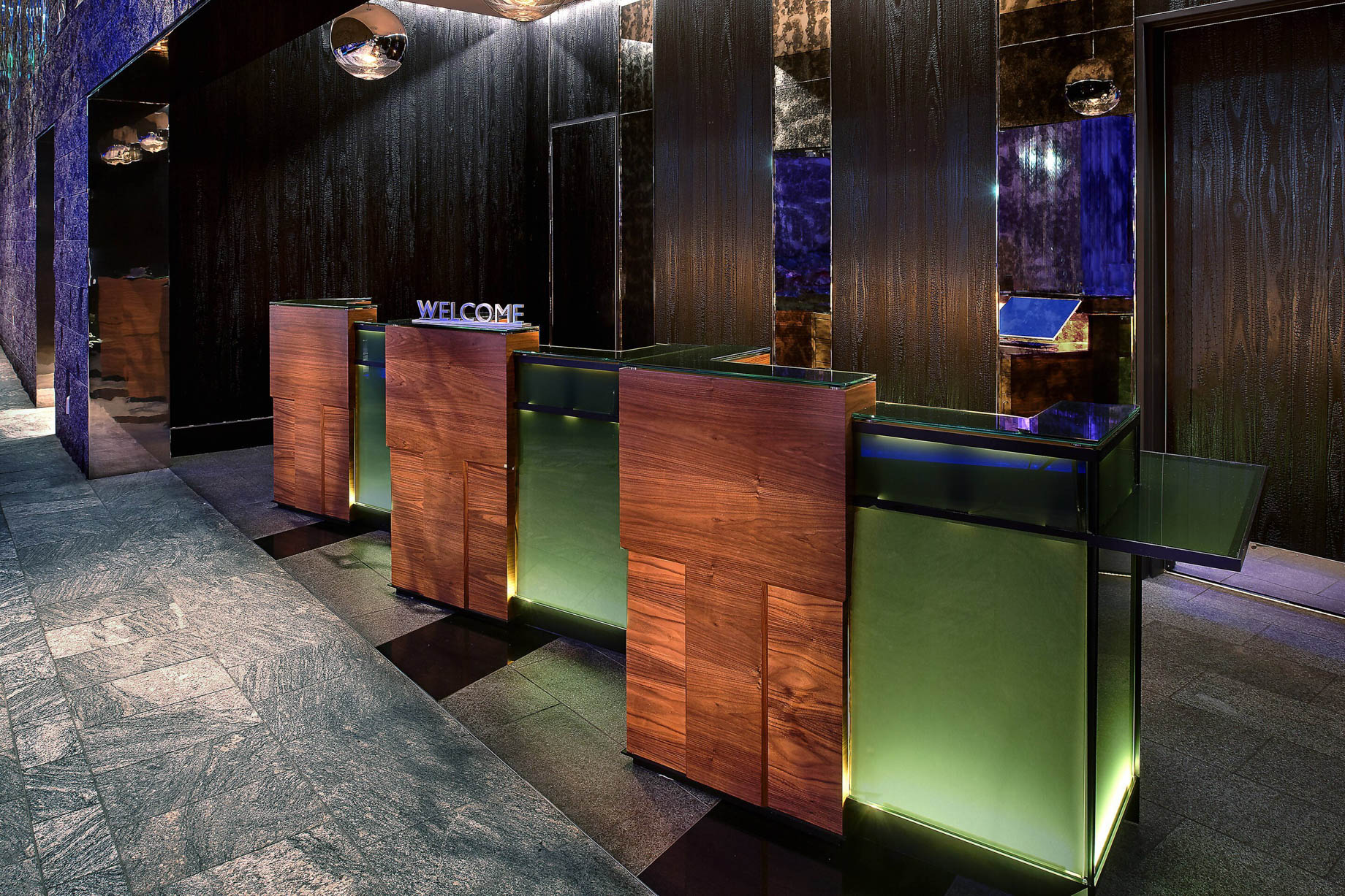 W Boston Hotel – Boston, MA, USA – Lobby Reception Desk