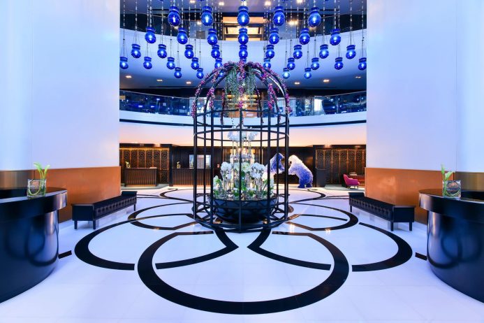 W Doha Hotel - Doha, Qatar - Lobby Front Entrance