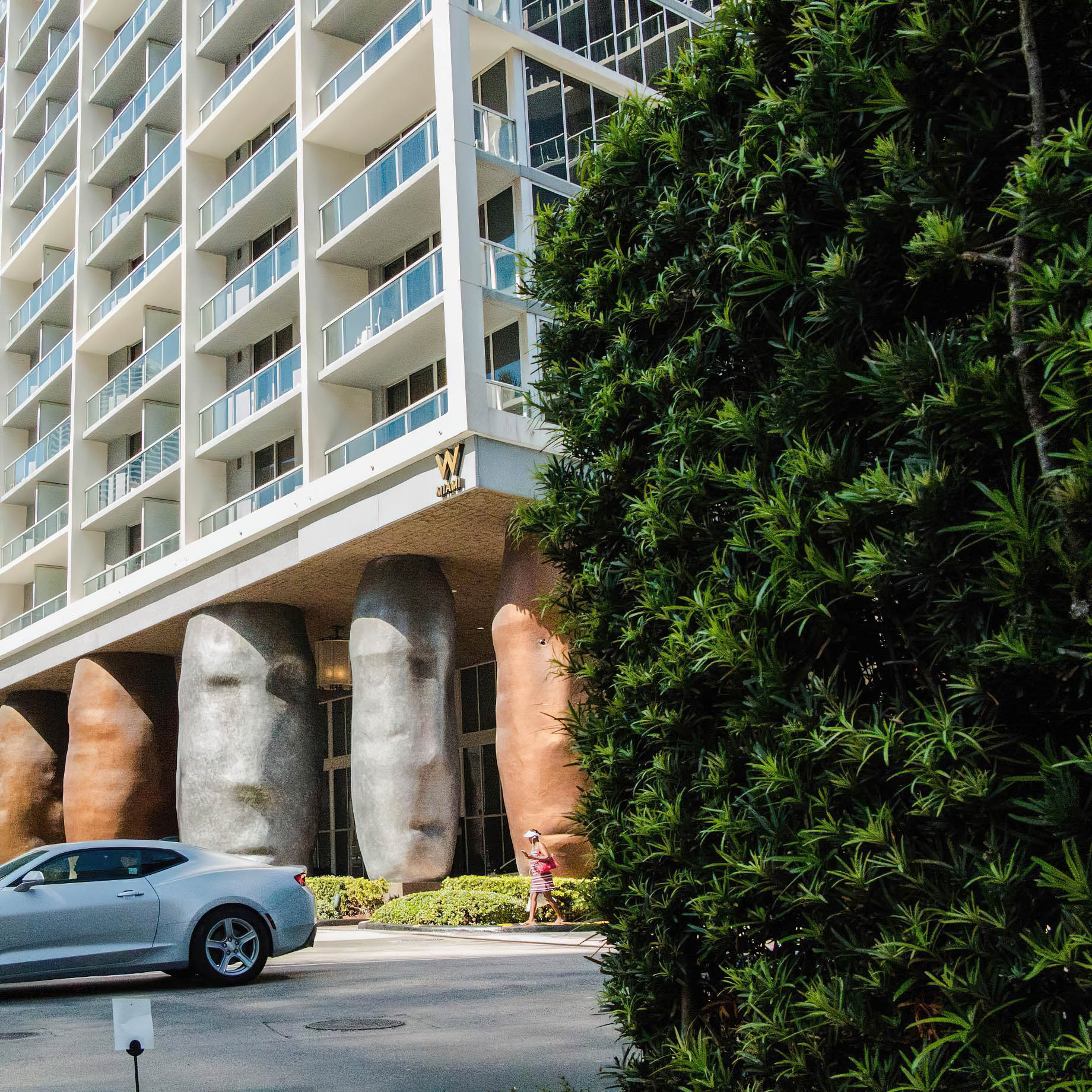W Miami Hotel - Miami, FL, USA - Hotel Entrance