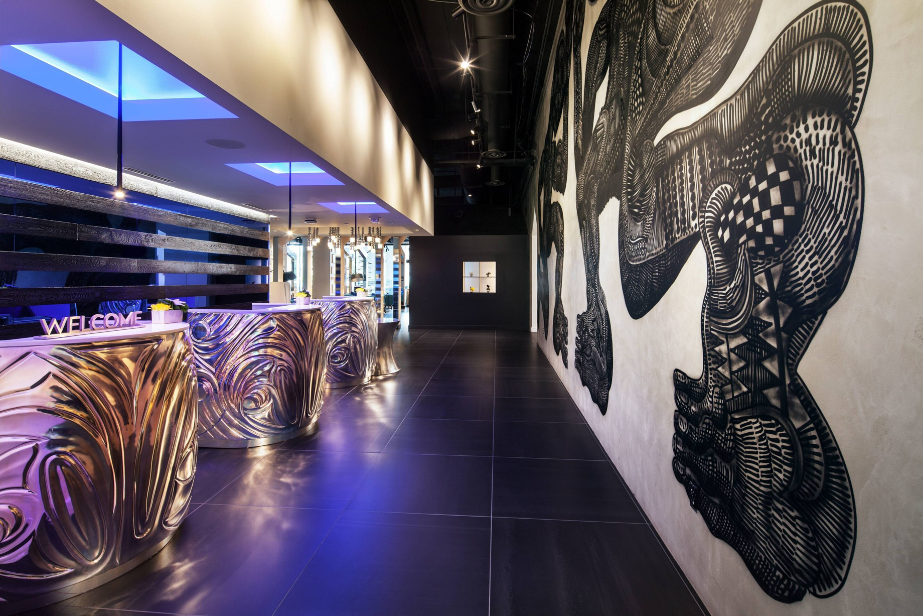 W Bellevue Hotel – Bellevue, WA, USA – Lobby Welcome Desk