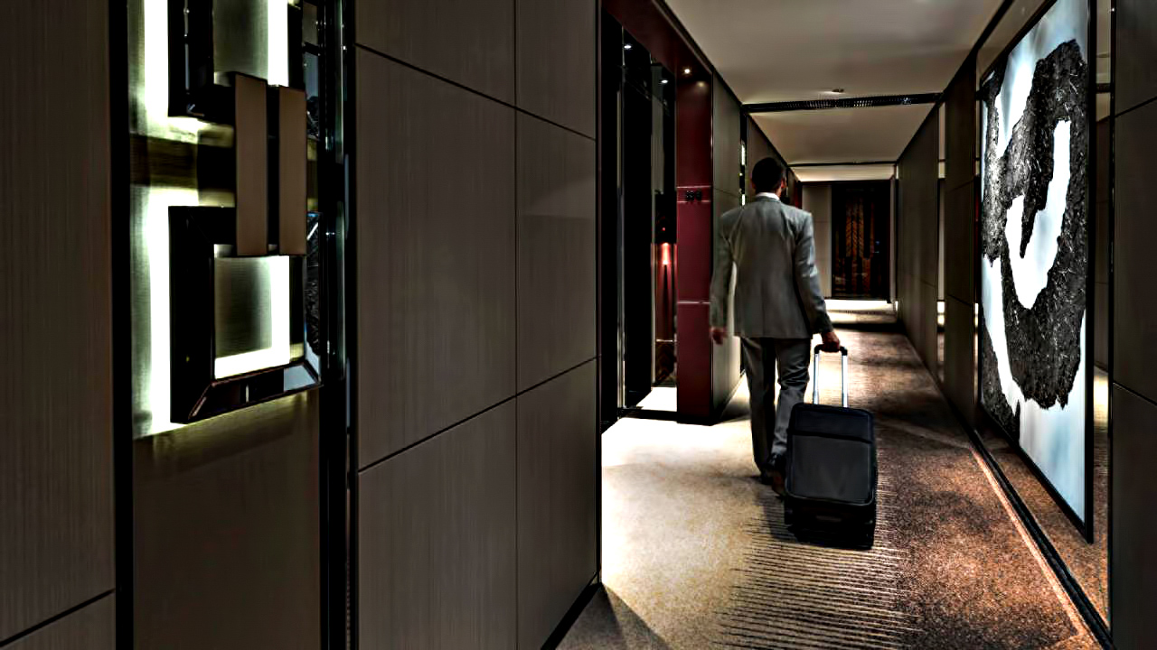 Regent Shanghai Pudong Hotel - Shanghai, China - Hallway