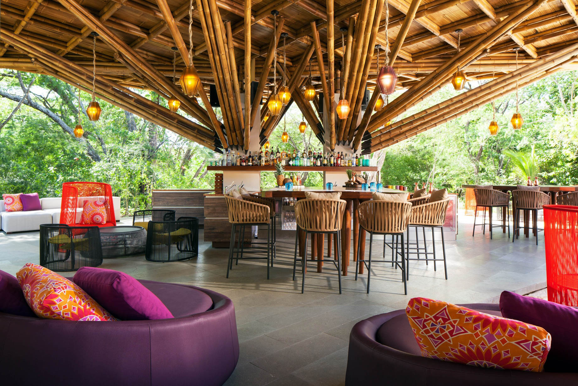W Costa Rica Reserva Conchal Resort – Costa Rica – Zona Azul Beach Club Bar
