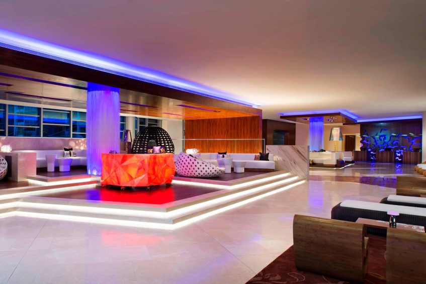 W Singapore Sentosa Cove Hotel - Singapore - W Lounge DJ Booth