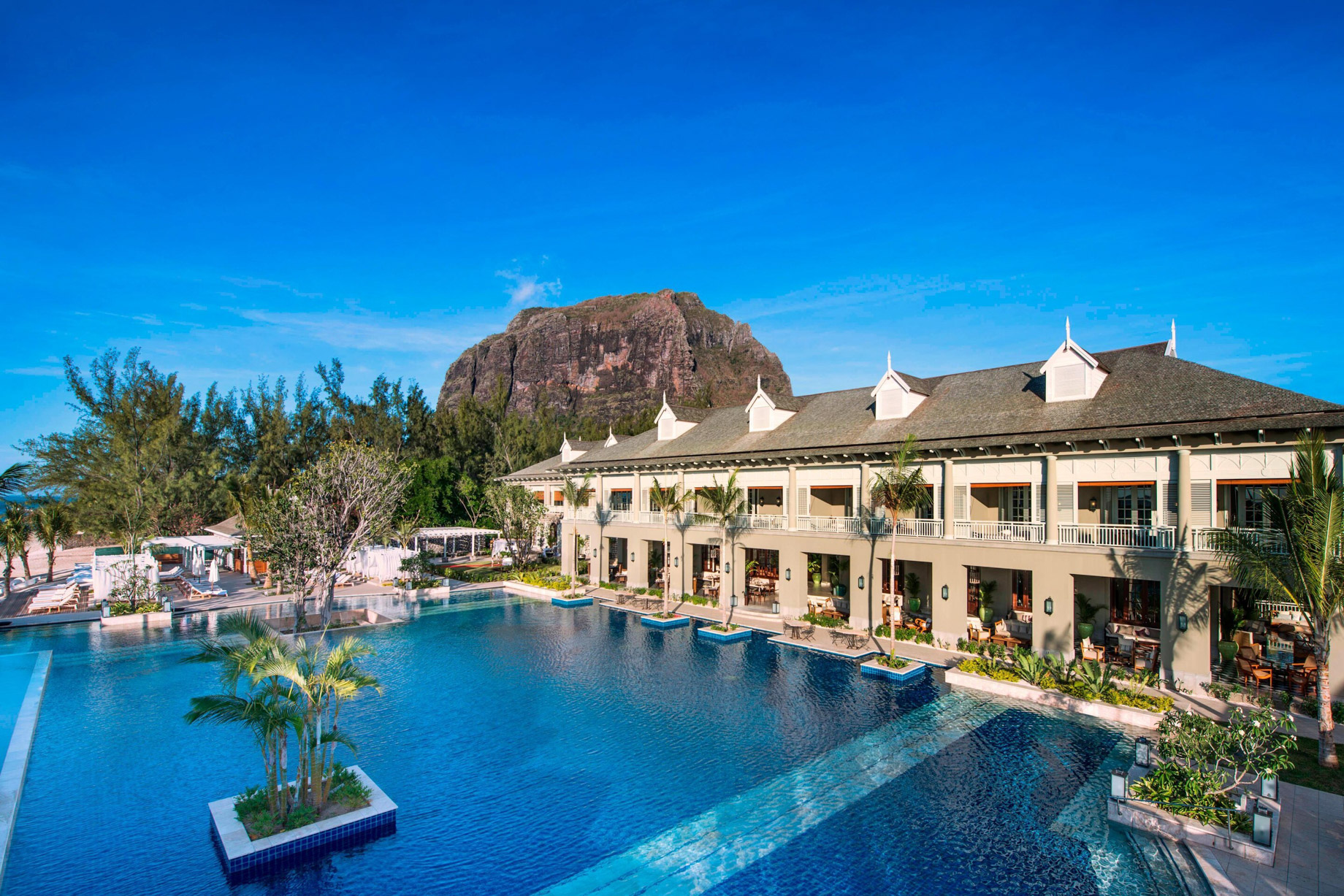 JW Marriott Mauritius Resort - Mauritius - Manor House and Main Pool