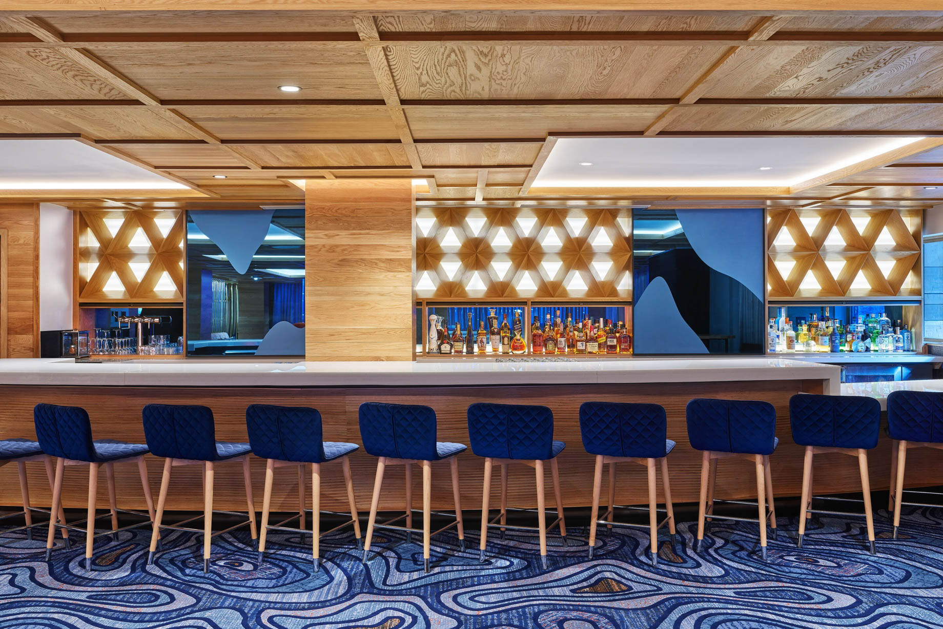 W Aspen Hotel – Aspen, CO, USA – Living Room Bar