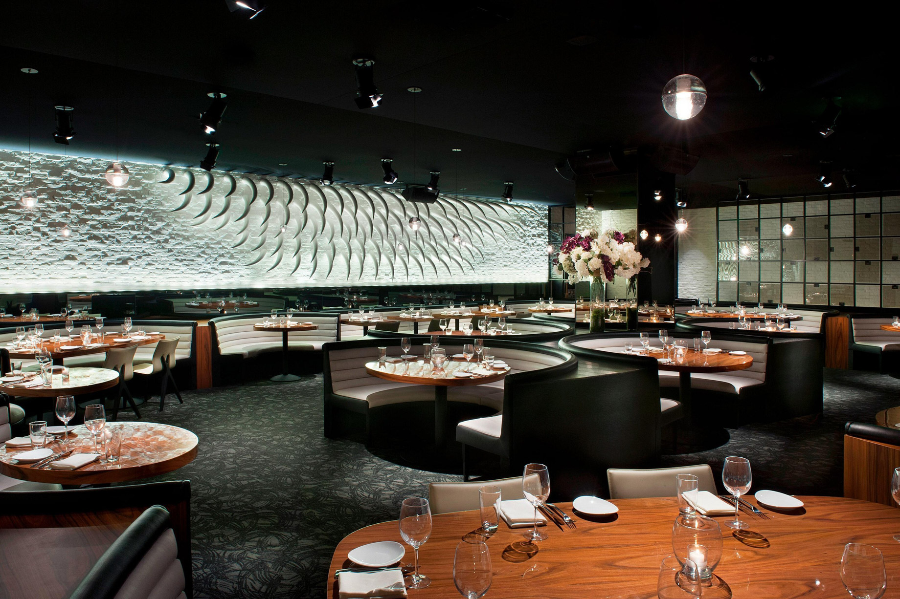 W Los Angeles West Beverly Hills Hotel - Los Angeles, CA, USA - STK Los Angeles Dining Room