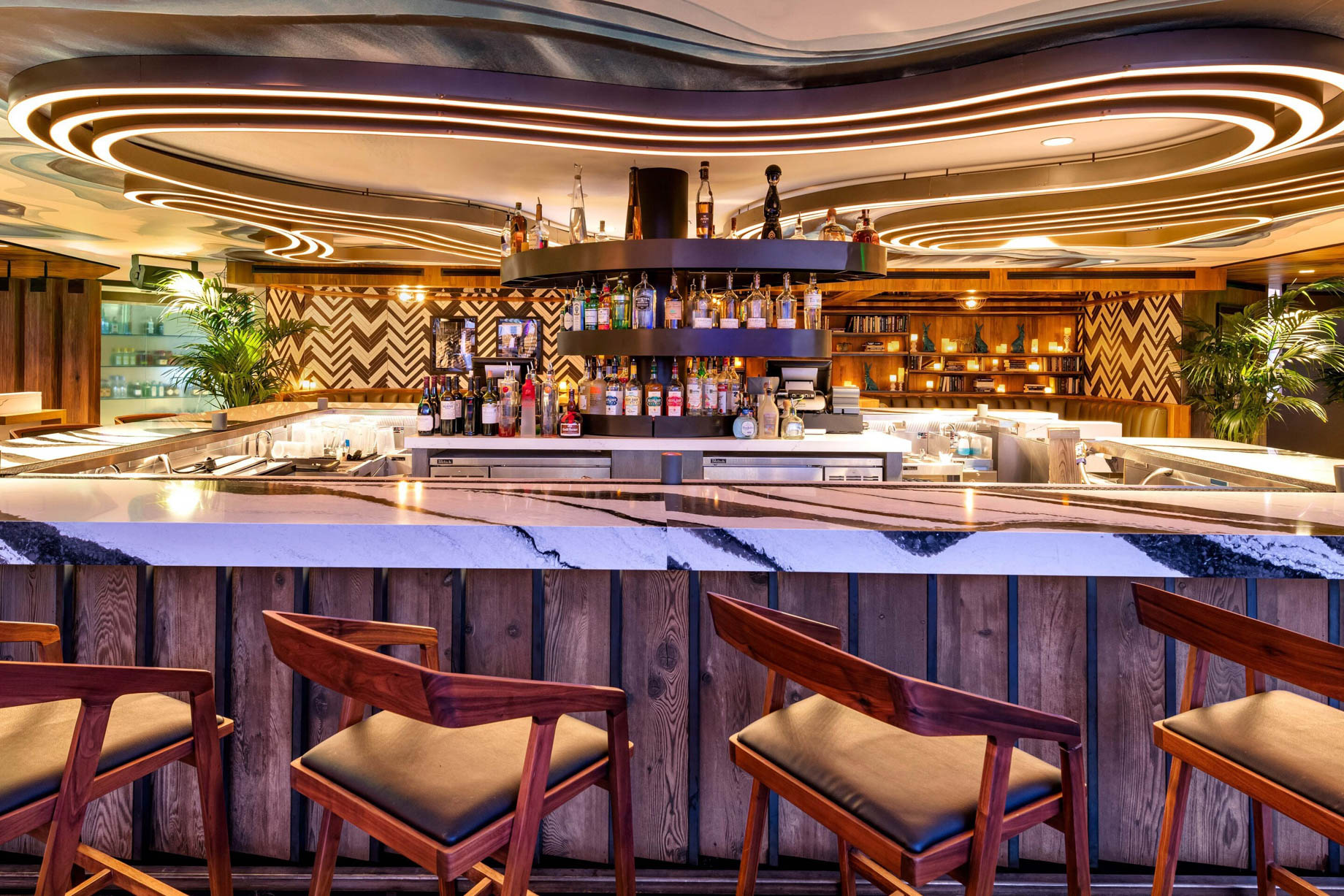 W Scottsdale Hotel – Scottsdale, AZ, USA – Cottontail Cafe and Lounge Bar Service
