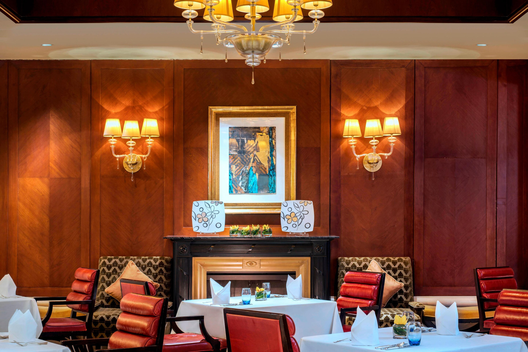 The St. Regis Beijing Hotel - Beijing, China - Drawing Room