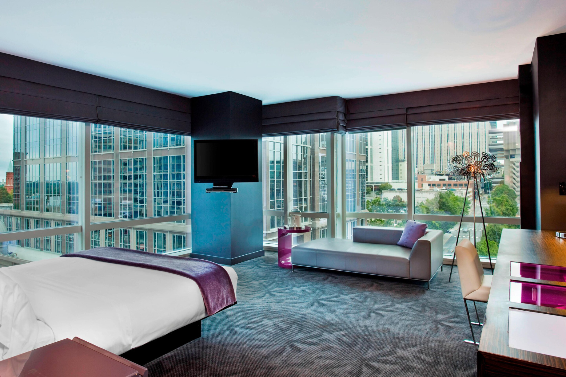 W Atlanta Downtown Hotel – Atlanta, Georgia, USA – Cool Corner Guest Room