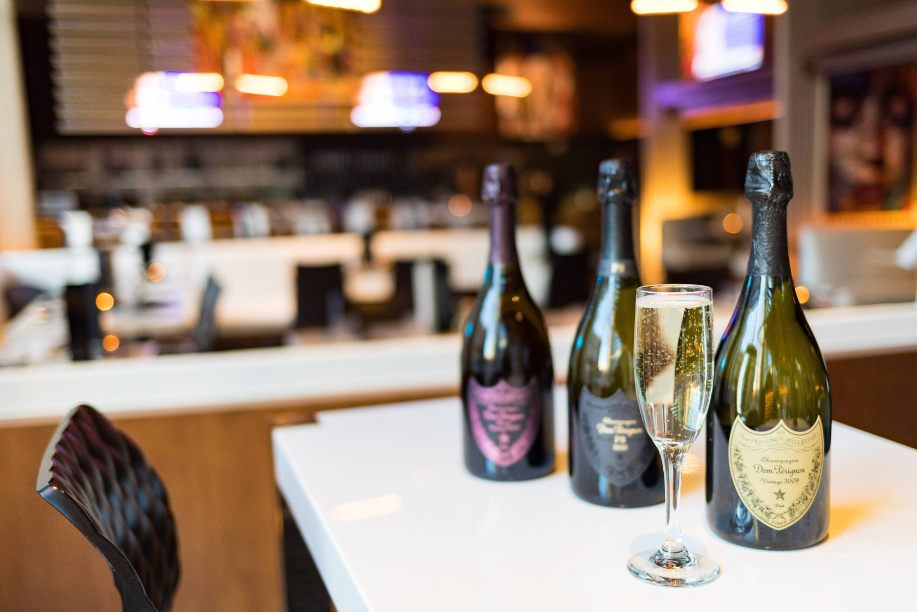 W Boston Hotel - Boston, MA, USA - Kick Back Hour