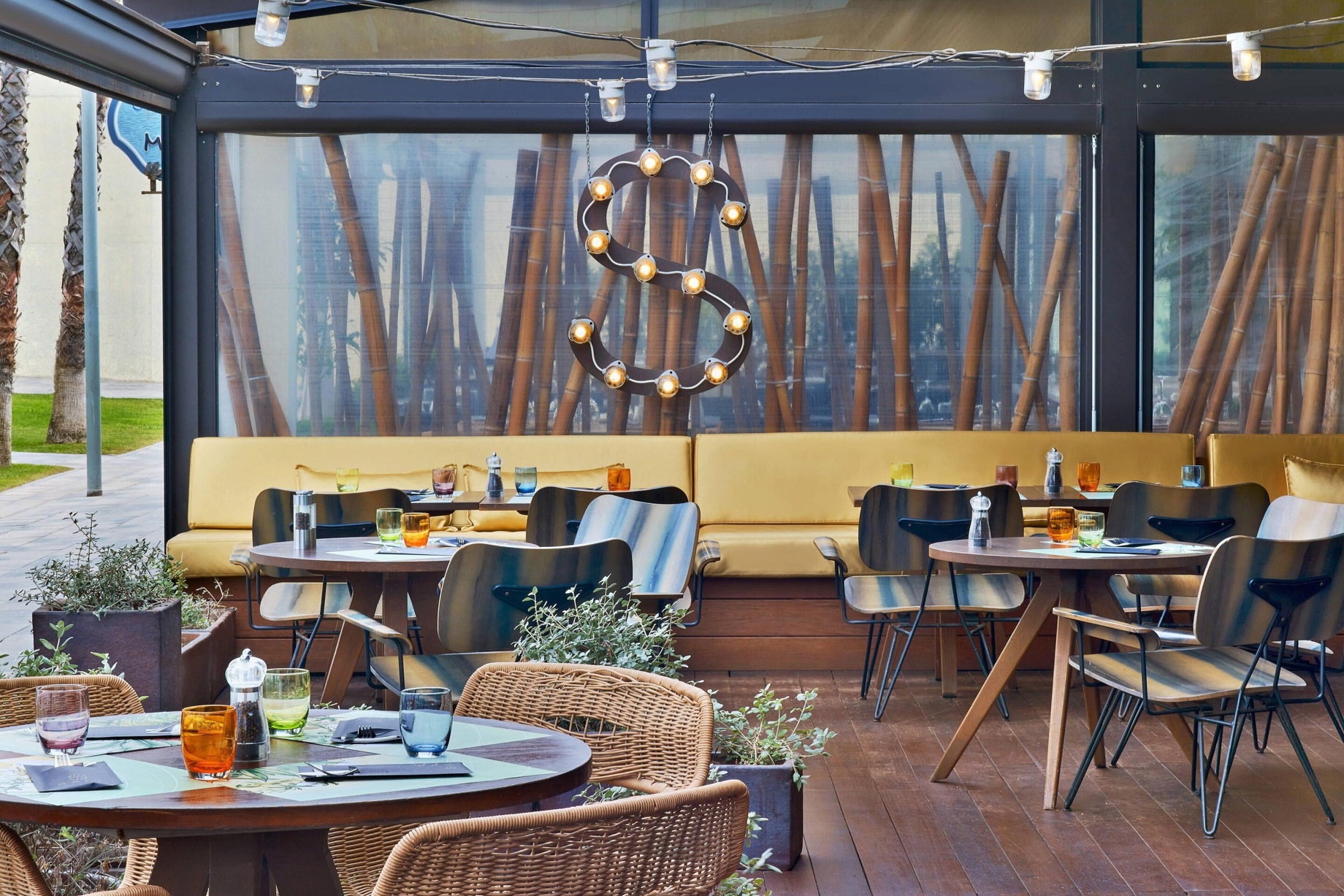 W Barcelona Hotel - Barcelona, Spain - Salt Restaurant Outdoors