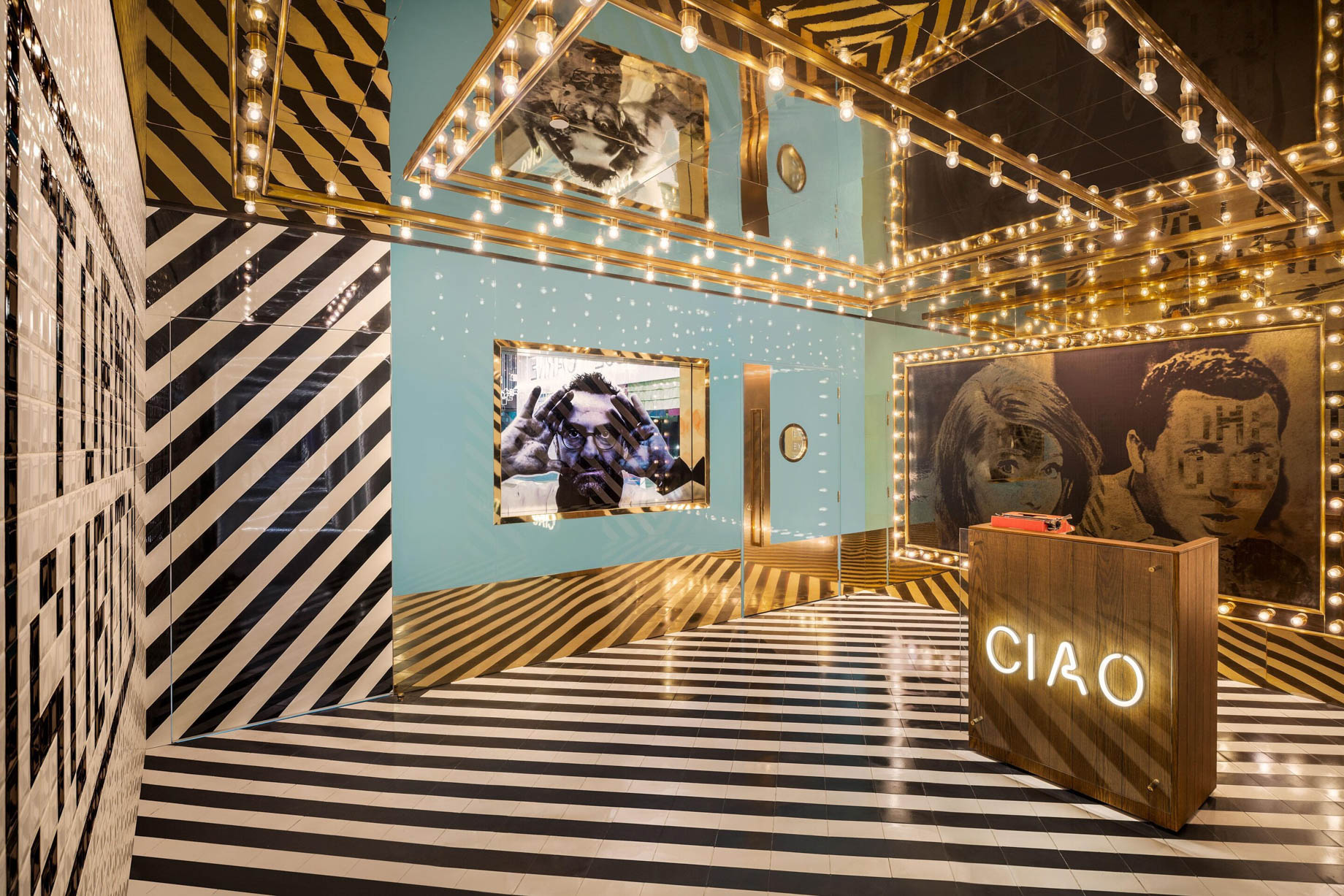 W Dubai The Palm Resort – Dubai, UAE – Torno Subito Entrance