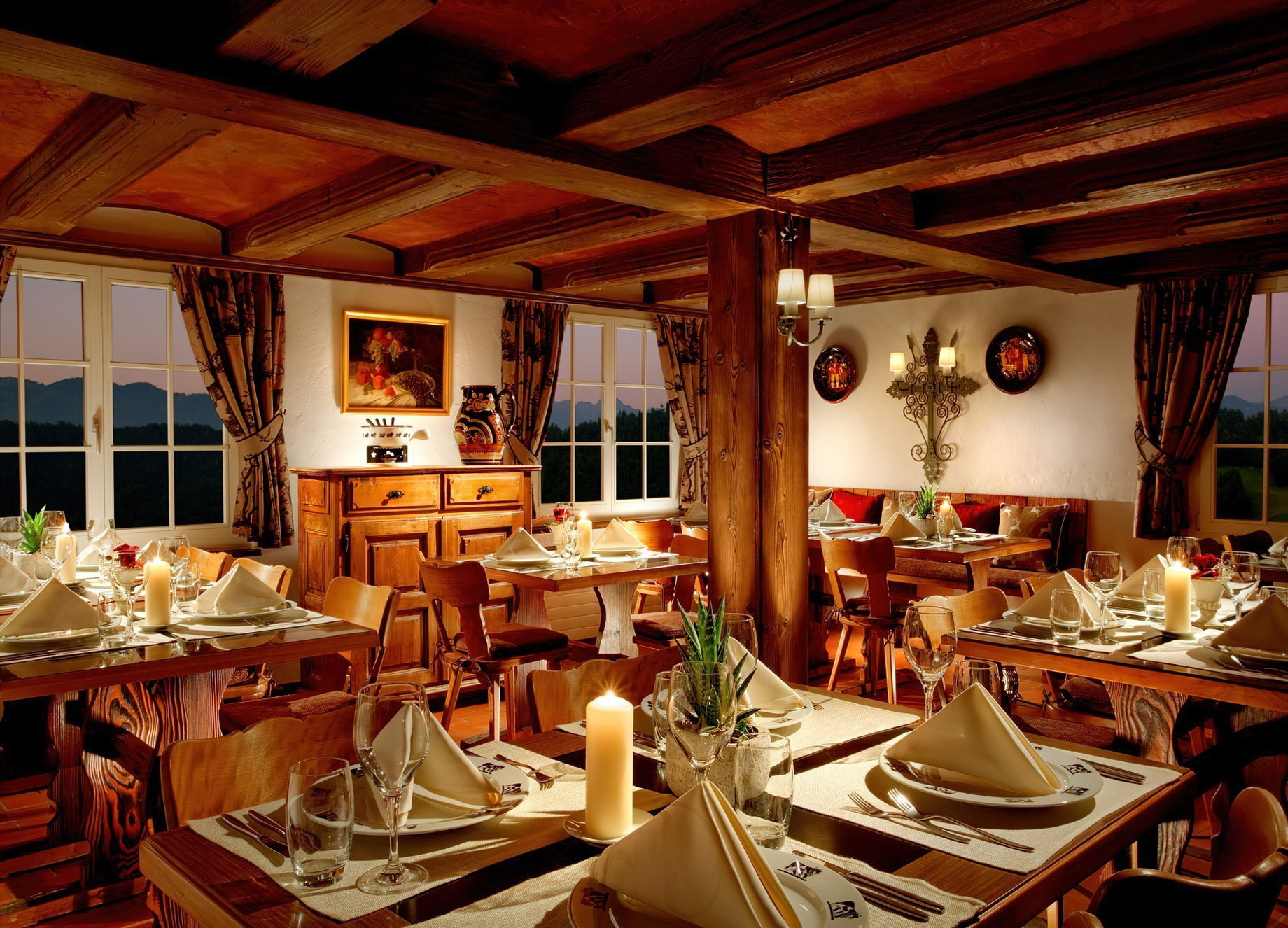 Taverne 1879 - Burgenstock Hotels & Resort - Obburgen, Switzerland - Dining Room