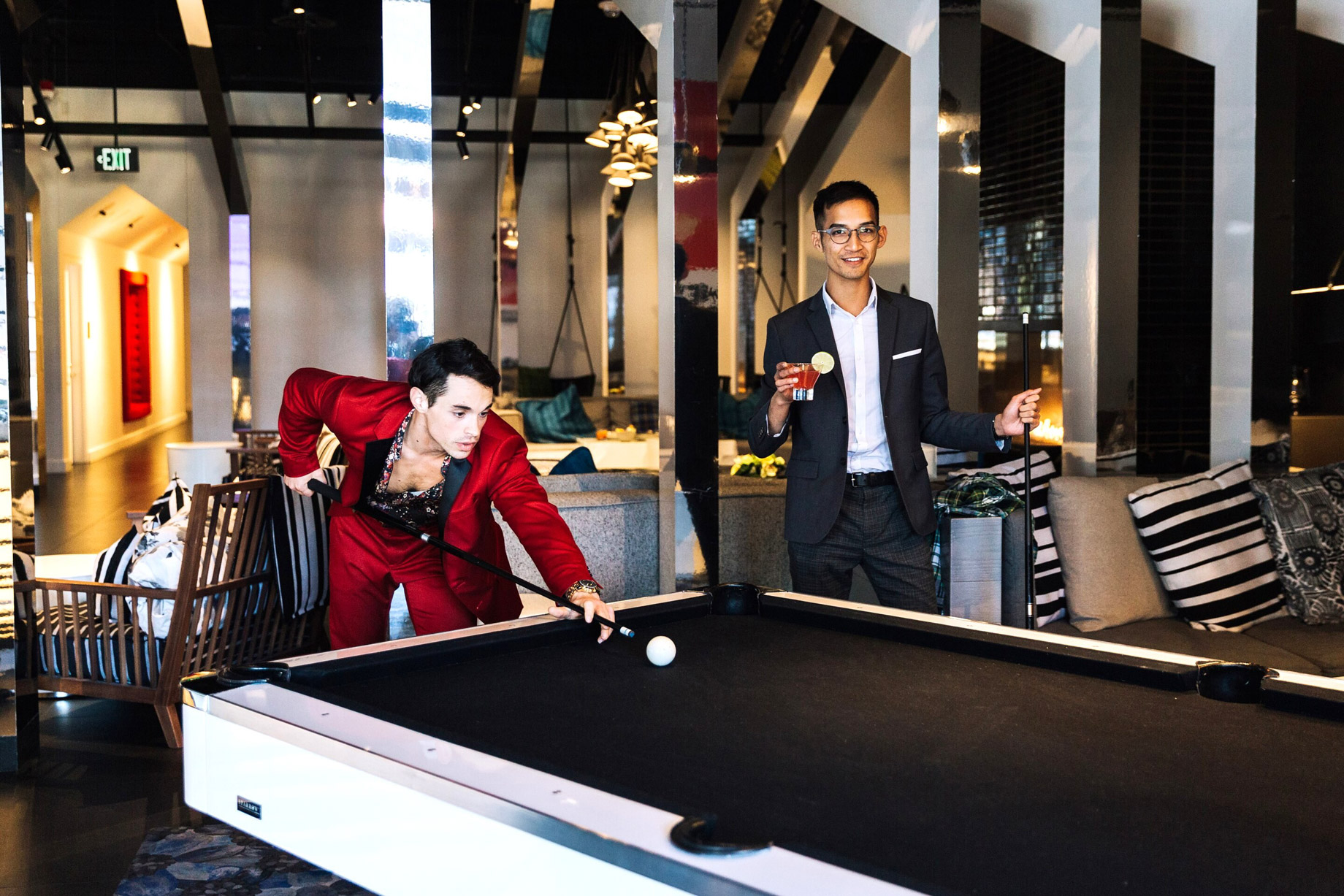 W Bellevue Hotel – Bellevue, WA, USA – Living Room Bar