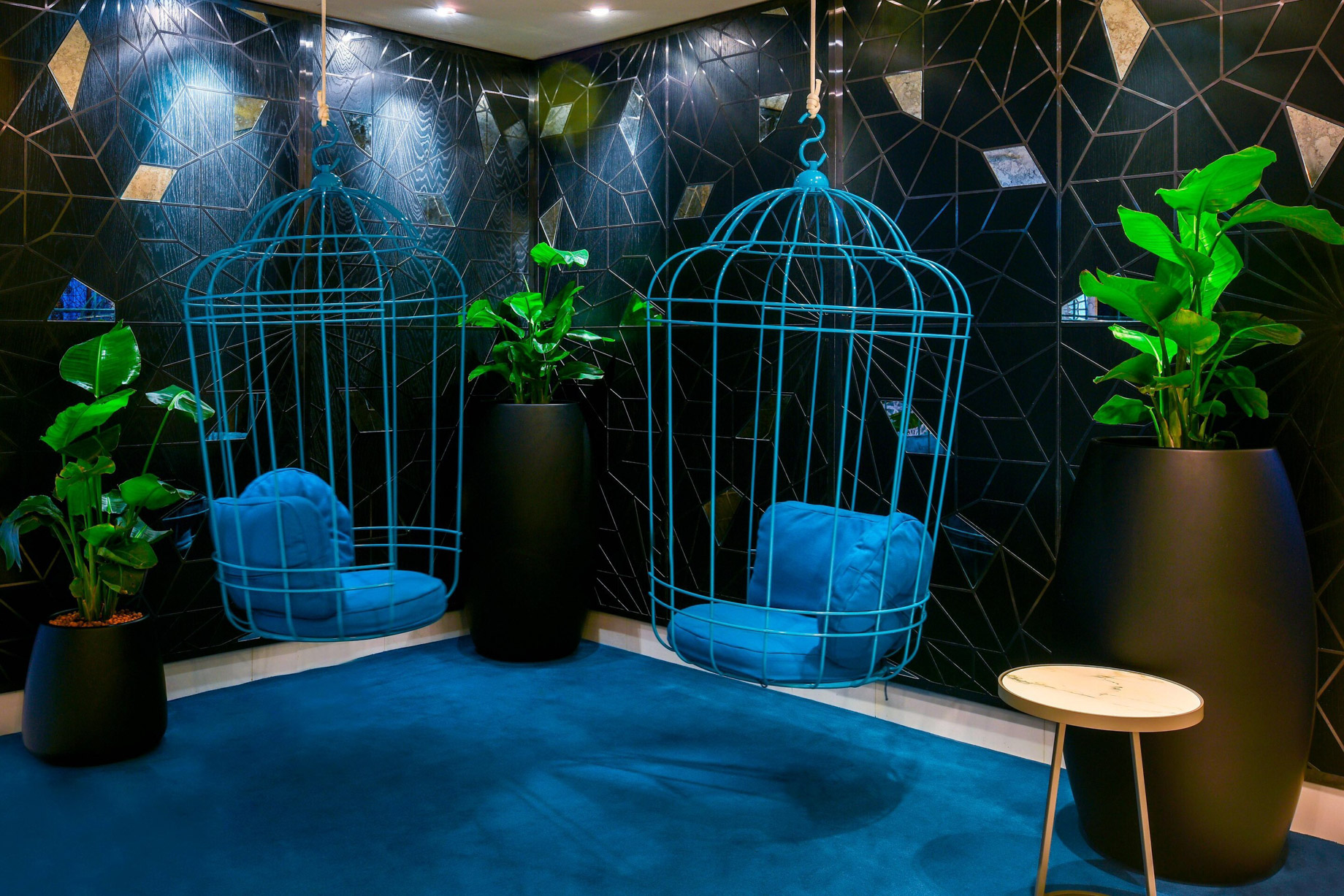 W Doha Hotel - Doha, Qatar - Sitting Area