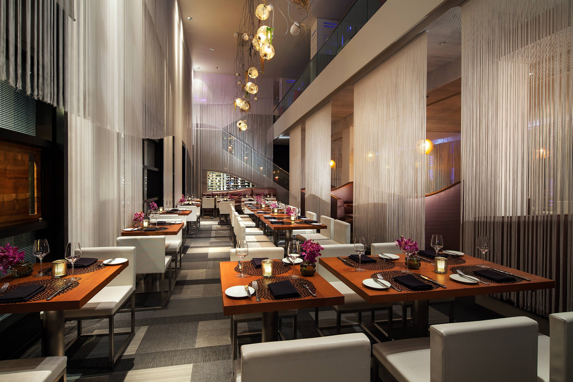 W San Francisco Hotel - San Francisco, CA, USA - Trace