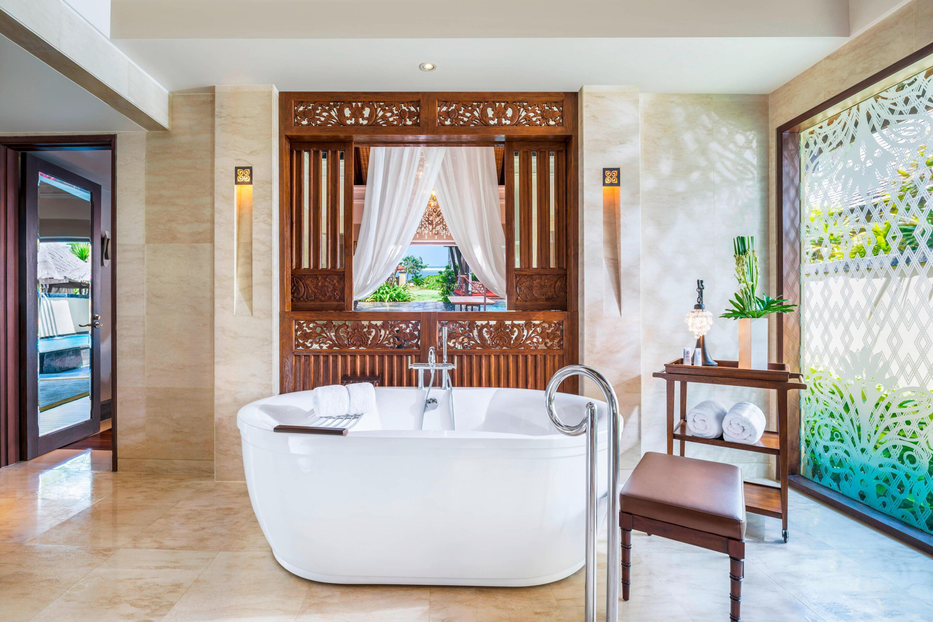 The St. Regis Bali Resort - Bali, Indonesia - Strand Villa Guest Bathroom