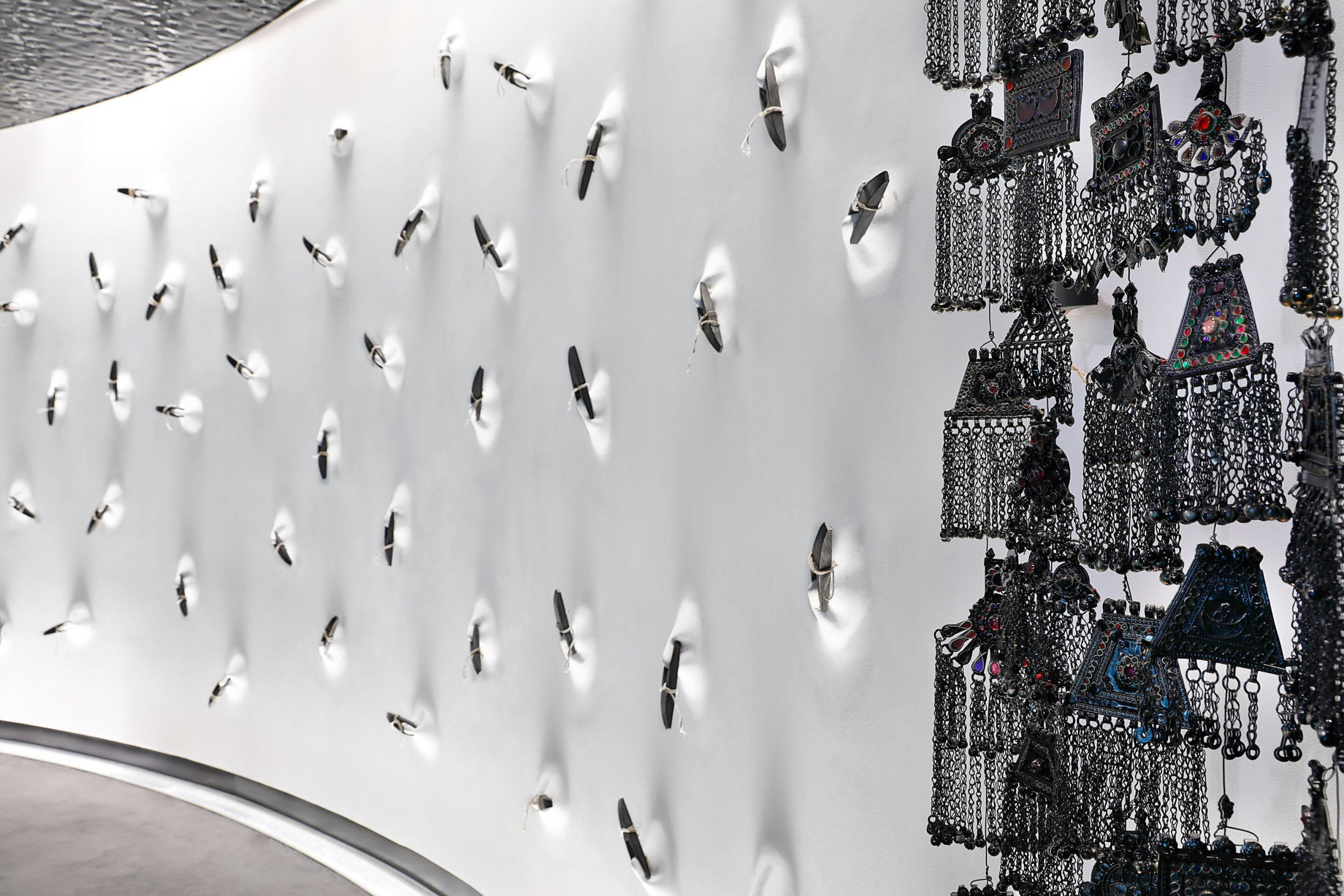 W Abu Dhabi Yas Island Hotel - Abu Dhabi, UAE - Welcome Desk Design Details