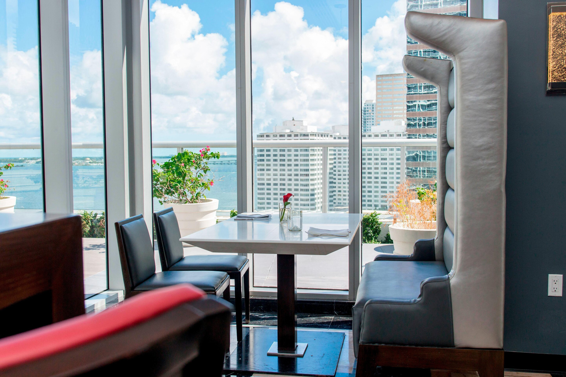W Miami Hotel – Miami, FL, USA – ADDiKT Restaurant