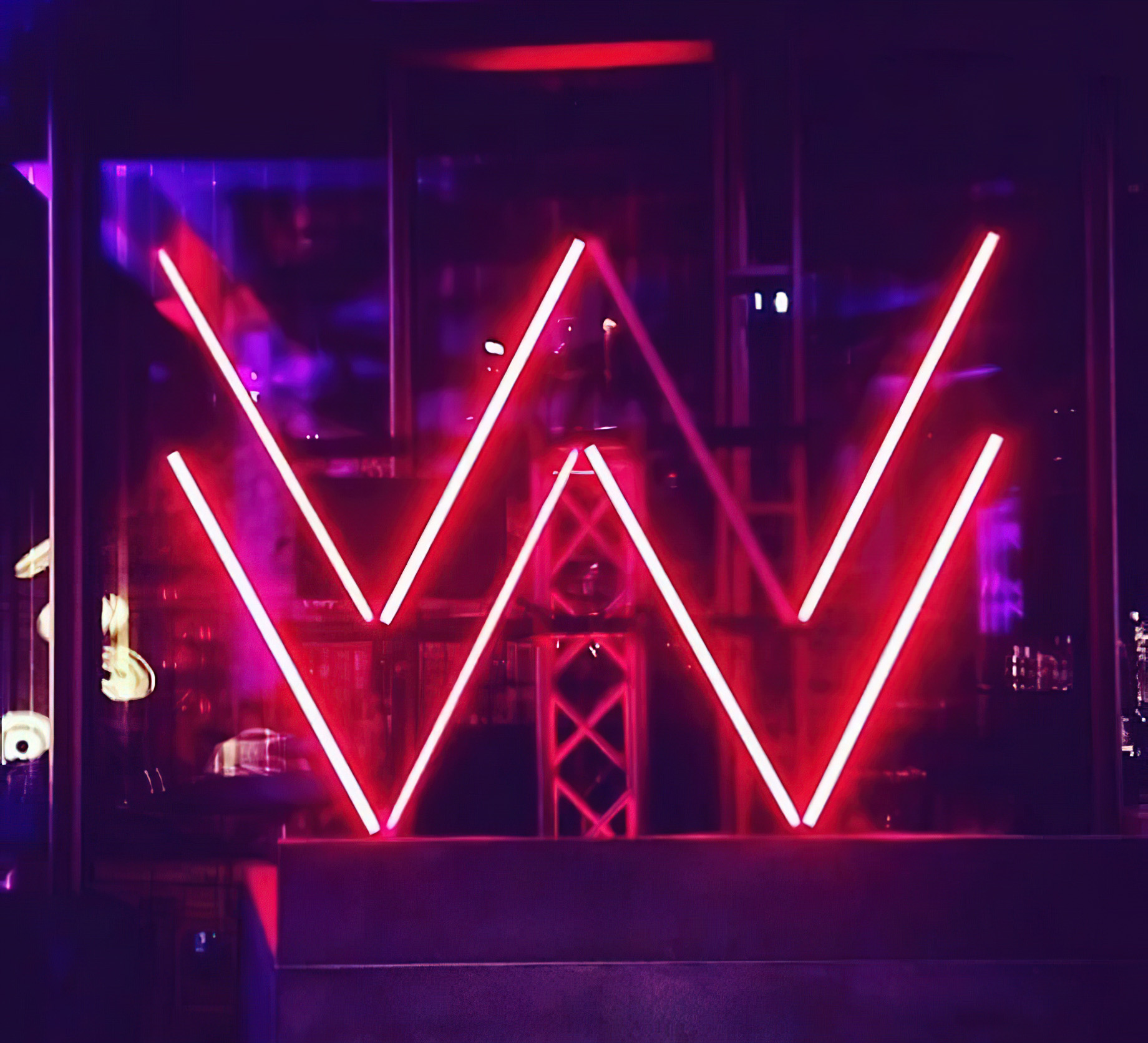 W Minneapolis The Foshay Hotel - Minneapolis, MN, USA - W Neon