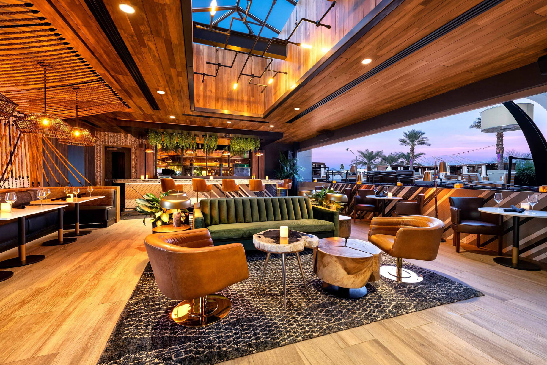 W Scottsdale Hotel – Scottsdale, AZ, USA – Cottontail Cafe and Lounge Sunset