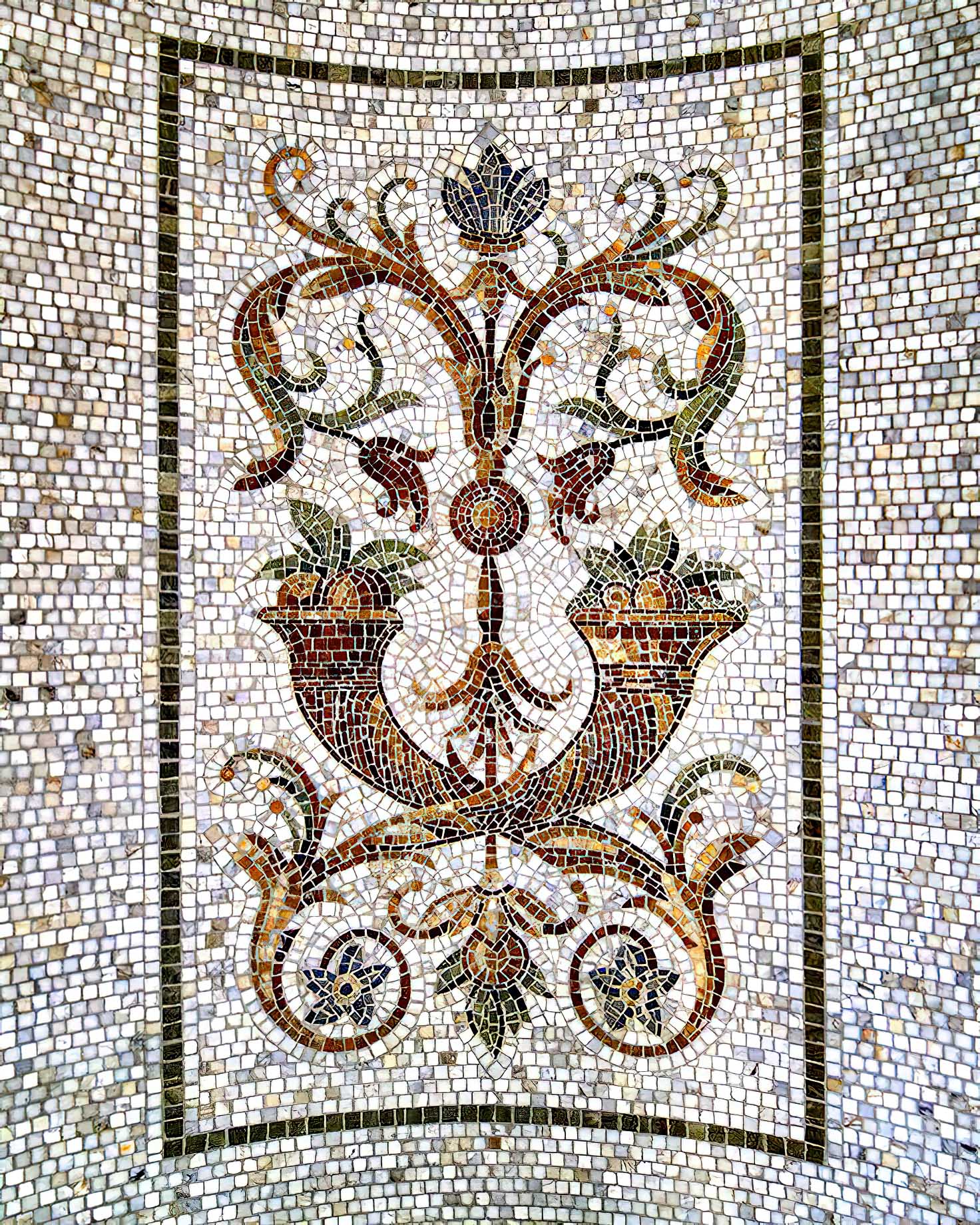 Palazzo Versace Dubai Hotel – Jaddaf Waterfront, Dubai, UAE – Neoclassical Architecture