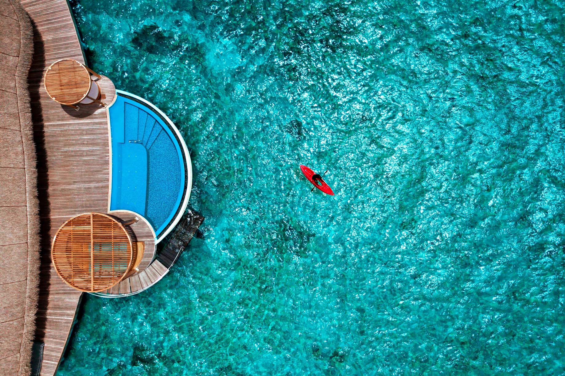 014 – W Maldives Resort – Fesdu Island, Maldives – Wow Ocean Escape Infinity Pool Overhead View
