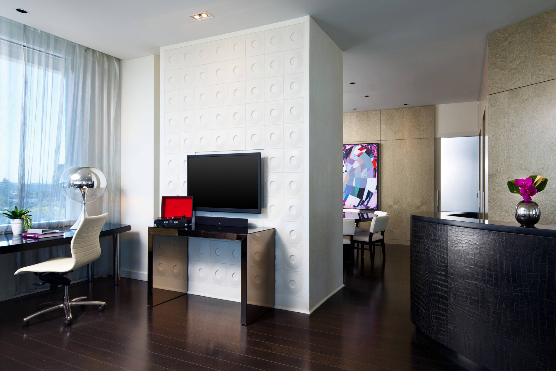 W Hollywood Hotel – Hollywood, CA, USA – Extreme Wow Bar Area