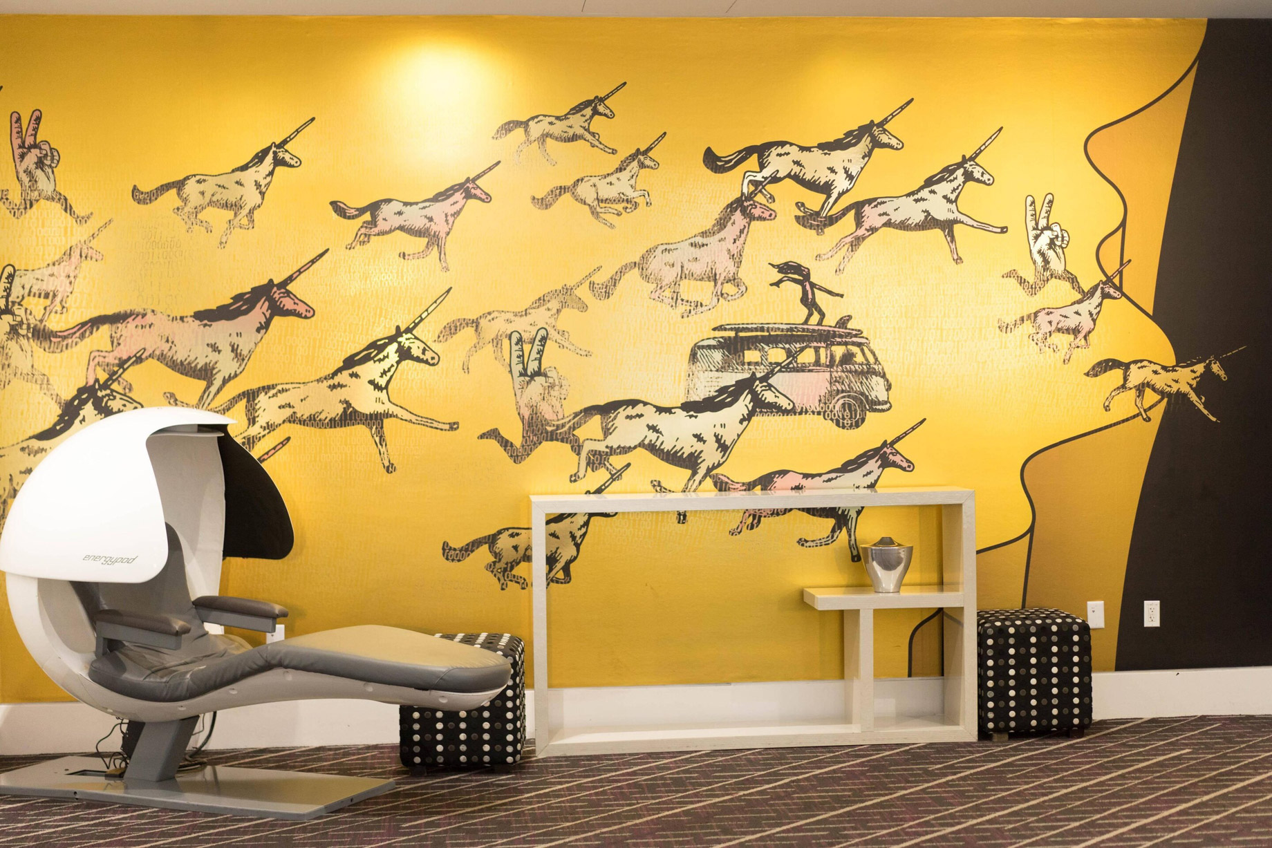 W San Francisco Hotel - San Francisco, CA, USA - Unicorn Wall And Pod