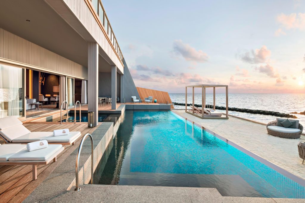 The St. Regis Maldives Vommuli Resort - Dhaalu Atoll, Maldives - John Jacob Astor Estate Pool Terrace