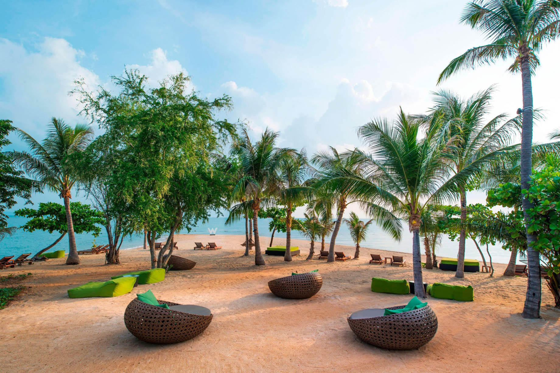 W Koh Samui Resort – Thailand – SIP Bar Beach