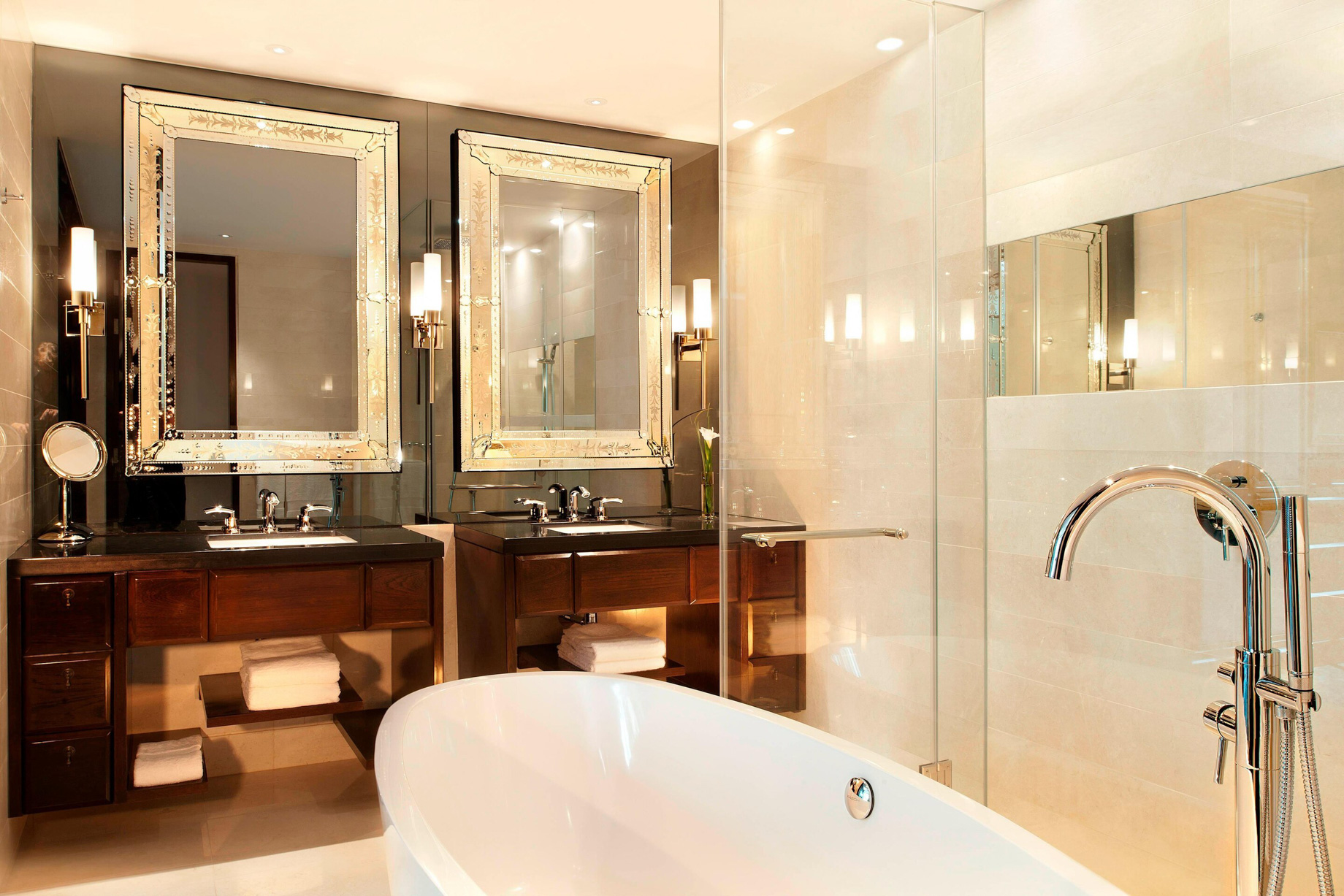 The St. Regis Bangkok Hotel – Bangkok, Thailand – Metropolitan Suite Bathroom