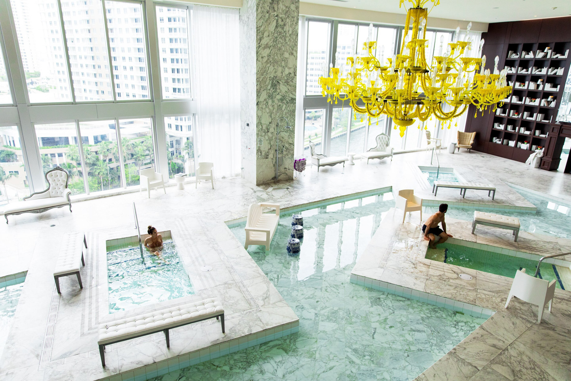 W Miami Hotel – Miami, FL, USA – Iconbrickell Spa Poolside