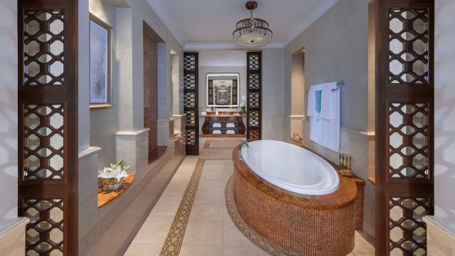 Atlantis The Palm Resort - Crescent Rd, Dubai, UAE - Presidential Suite Bathroom